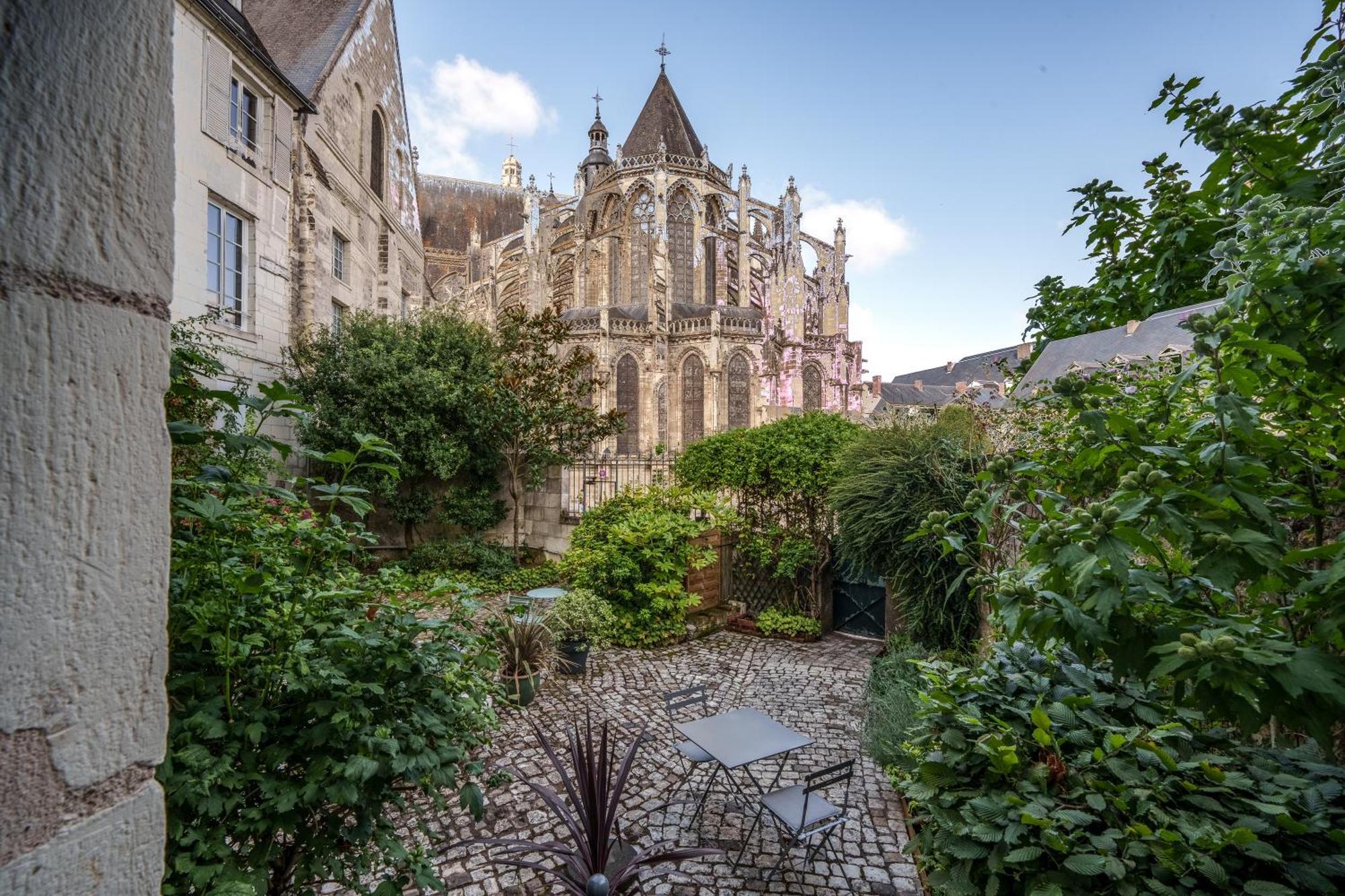 Appartement Raffine Vue Cathedrale, Jardin, Wifi 图尔 外观 照片