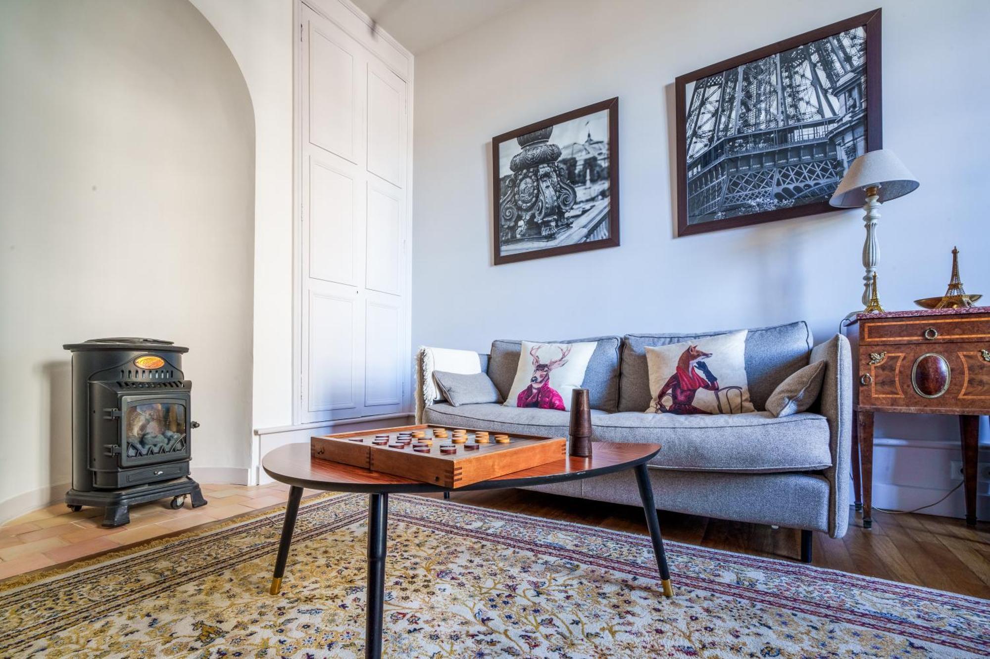 Appartement Raffine Vue Cathedrale, Jardin, Wifi 图尔 外观 照片